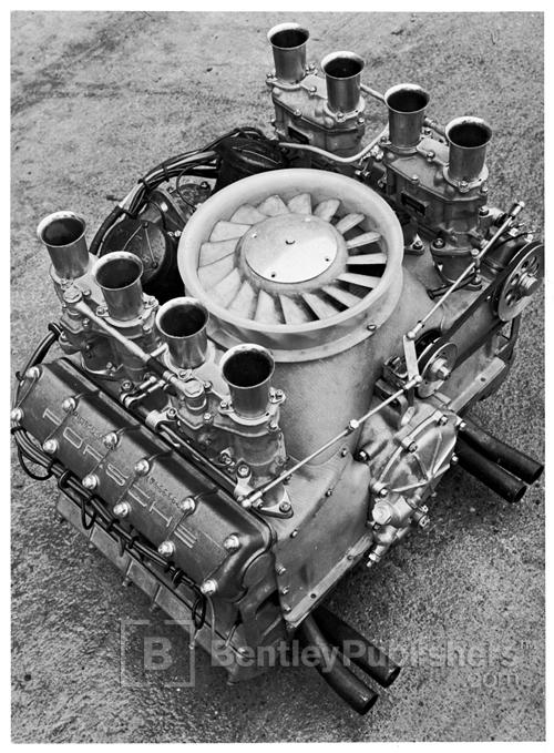 The 2.0 liter Type 771 flat eight engine used to power the W-RS Spyders in 1962.